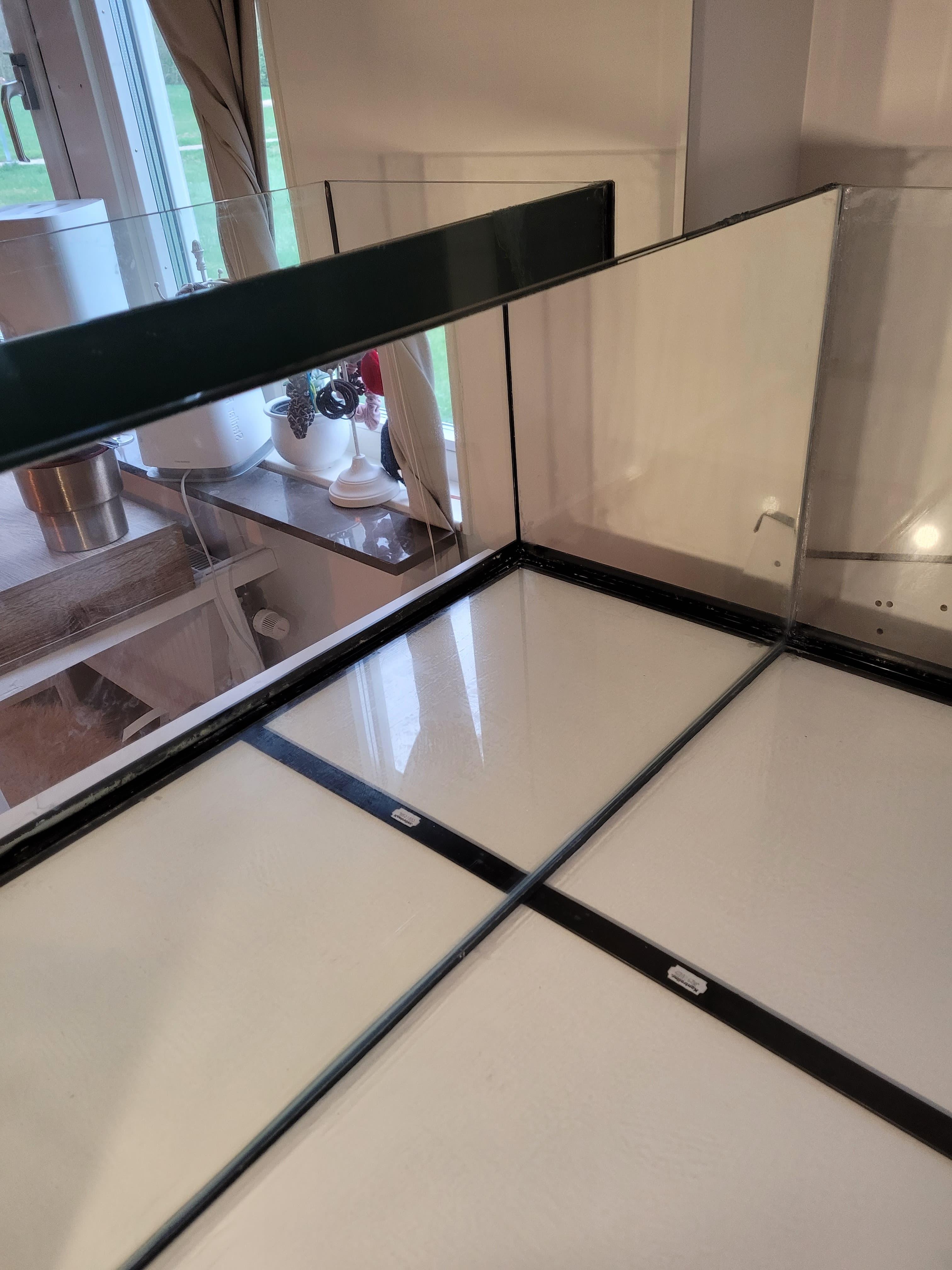 akvarium närbild.jpg